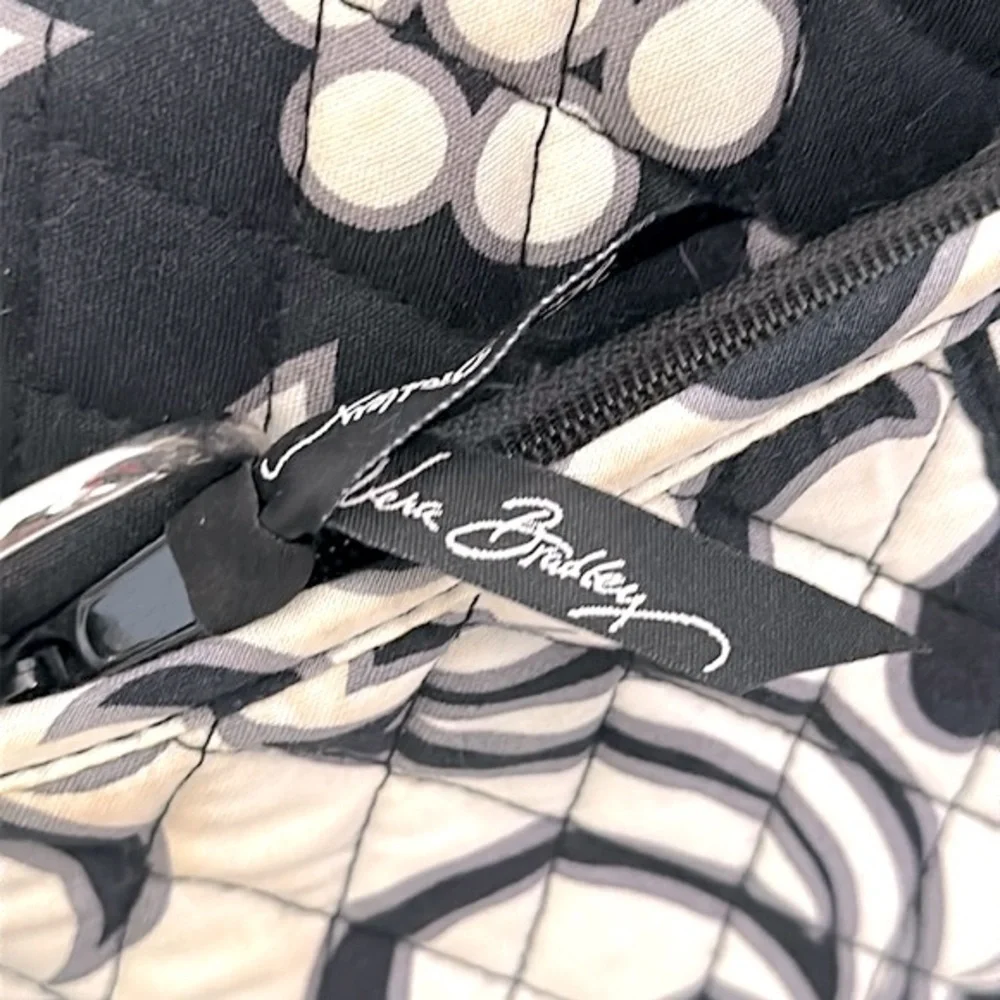 VERA BRADLEY Black & White Night & Day Padded Mini Laptop Computer Zipper Case